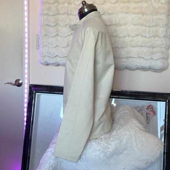 Claiborne mens wear crest polyester windbreaker for casual or formal wear - Picture 3 of 10